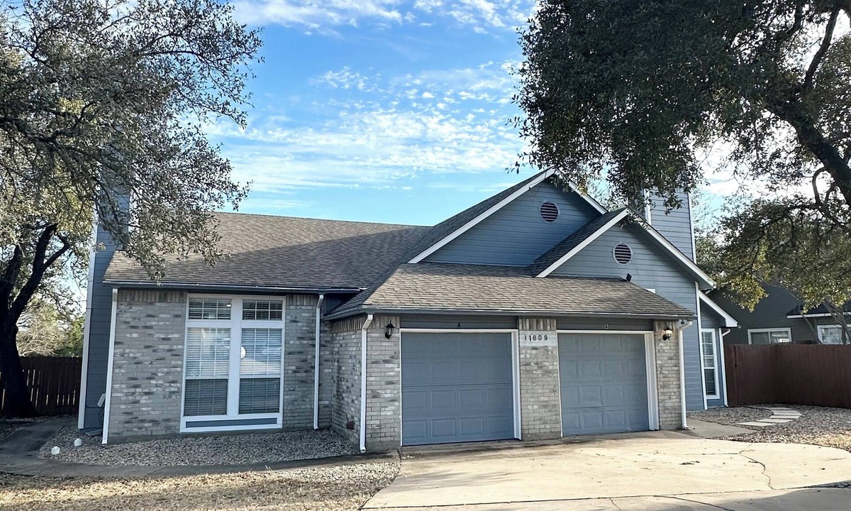 McNeil House | Prime NW Austin TX near Domain, Apple, Oracle, high tech corridor upgraded home!