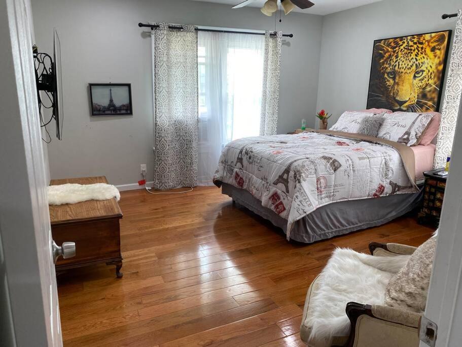 Queens Apartment | Private 1 Bedroom Suite 15 mins from JFK Airport!