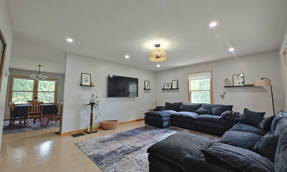 Shippensburg House | Private 3-bedroom, 2-bath House with Large Yard in Shippensburg