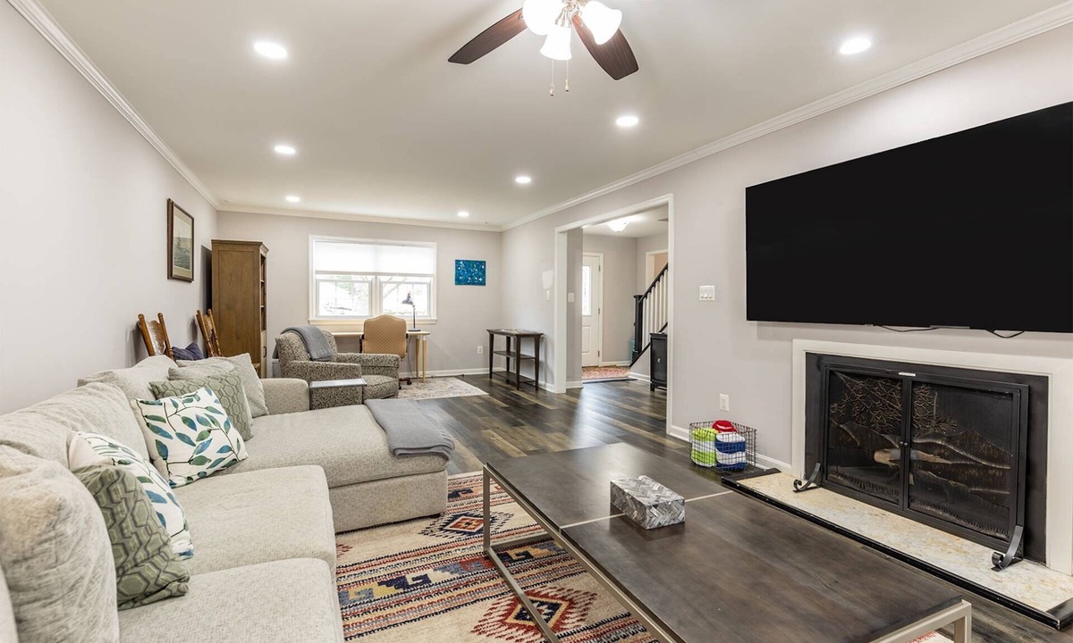 Edgewater House | Private Dock, Spacious Deck & Dog-Friendly Yard