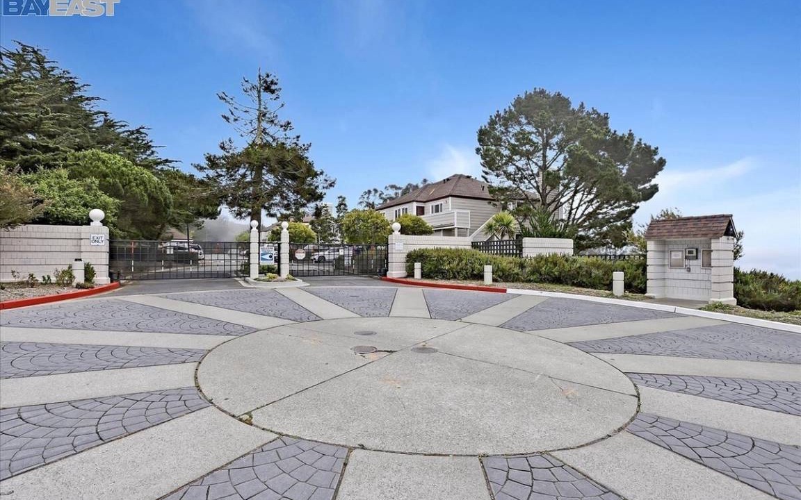 Daly City Resort | Private room ∙ 1 guest