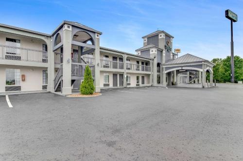Quality Inn White | White House