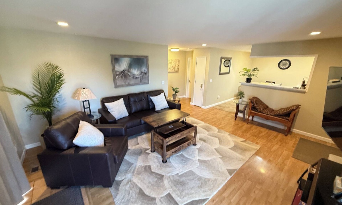 Eureka House | Quiet 2-Bed, 2-Bath in Eureka with Yard, Garage & EV Charger
