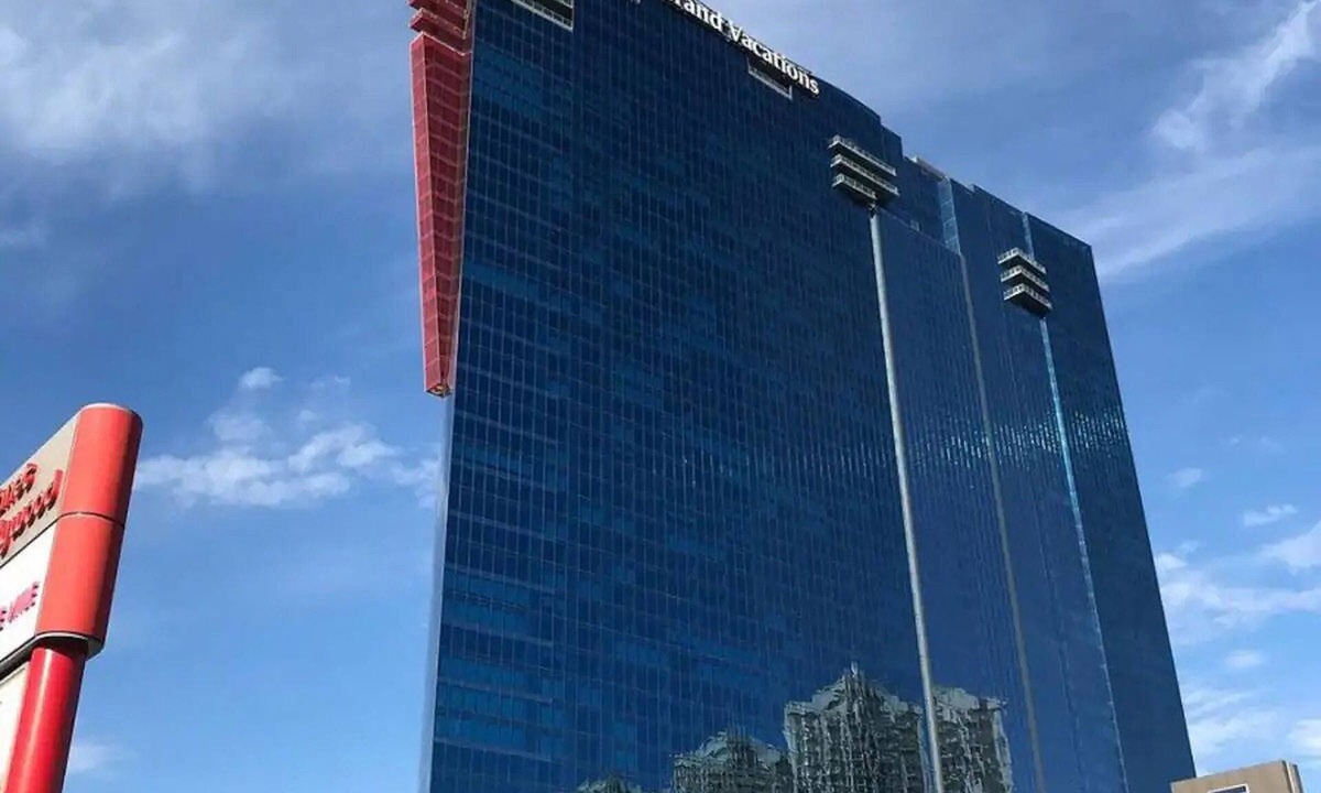Las Vegas Apartment | Ready for Formula 1 Vegas! 3 Bedroom Penthouse @ Elara