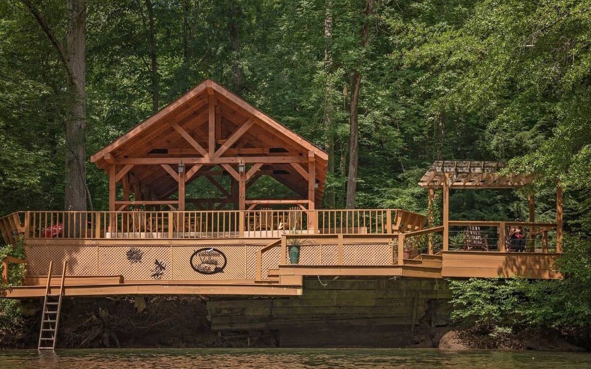 Benton RV Rental | Recreational vehicle (RV) ∙ 1 bedroom ∙ 4 guests