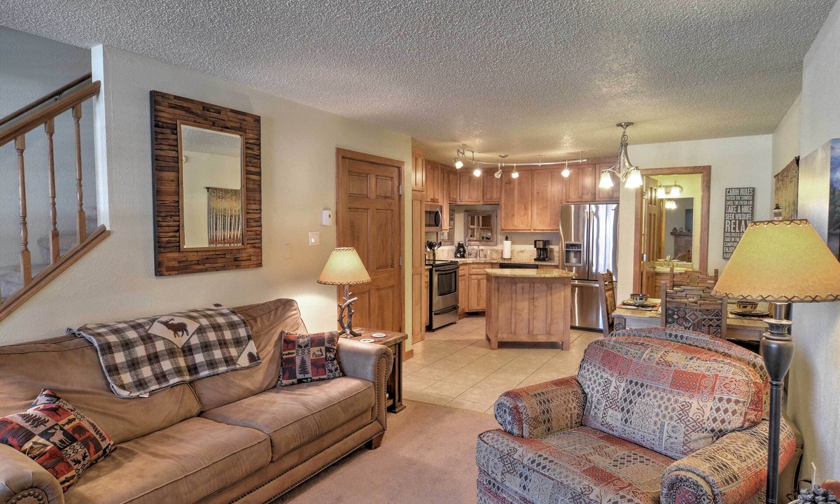 Red River House | Red River Home w/2 Balconies - 1 Block to Main St