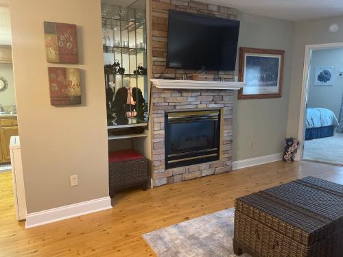 River Place | Pigeon Forge