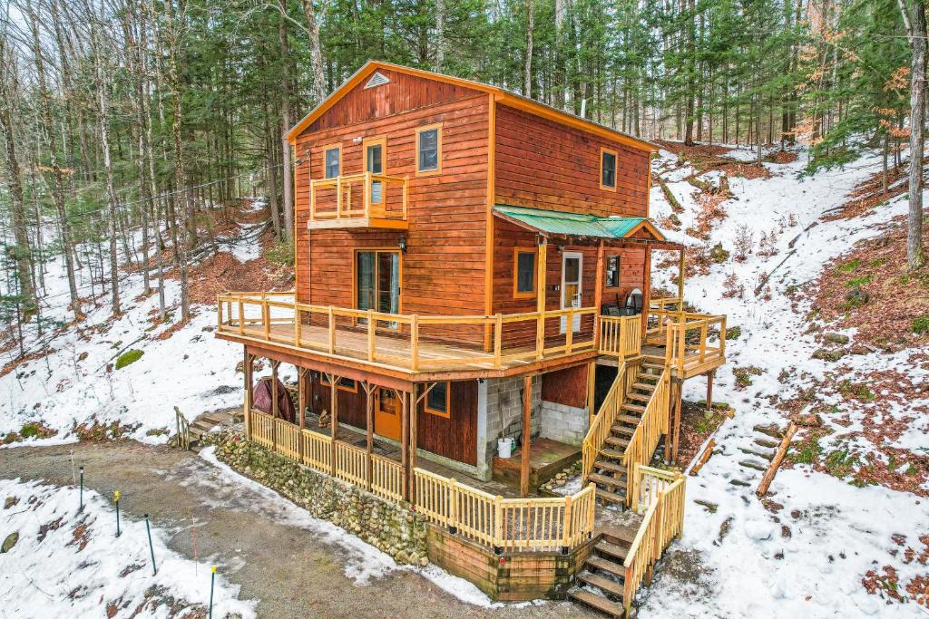 Warrensburg House | River Road Treehouse Retreat