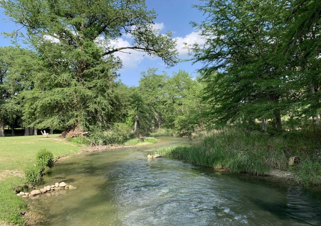 Kerrville House | River Run Lodge on Guadalupe