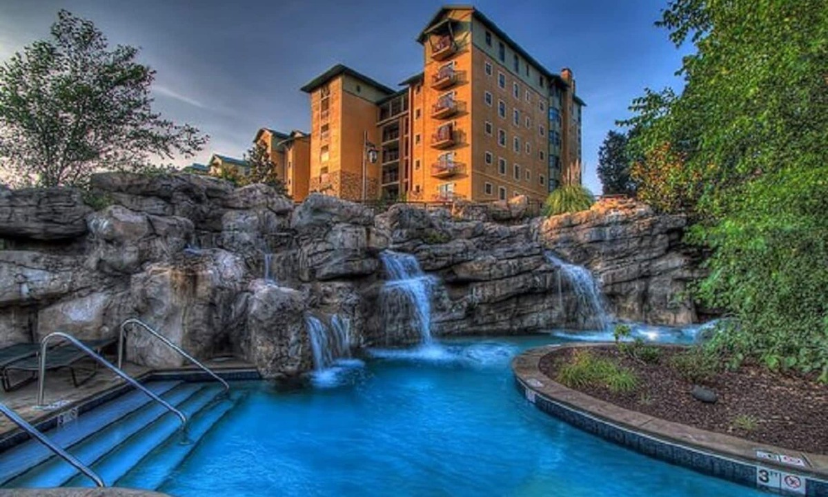 Pigeon Forge Condo | Riverstone Resort Spa & Resort- 3 BR Riverview. Minutes to Dollywood.