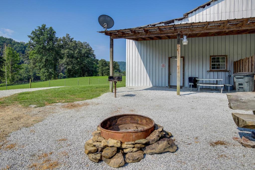 Winona Apartment | Rustic Huntsville Studio ATV Authorized Route