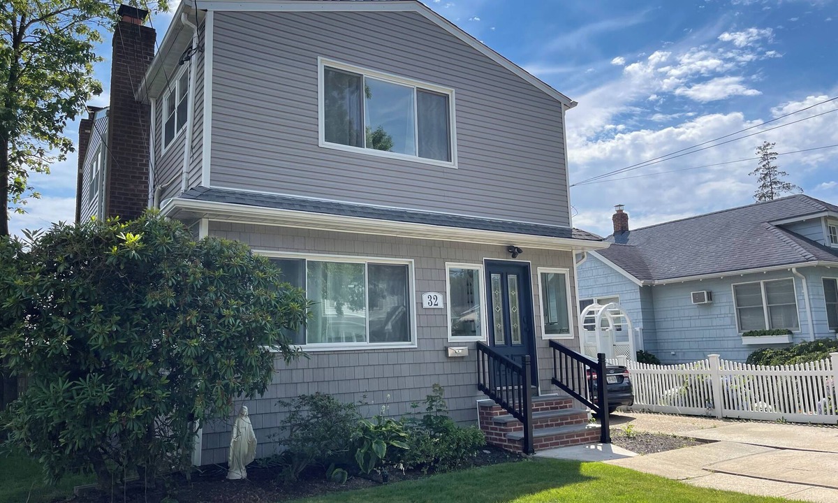 Farmingdale House | Ryder Cup 2025 Stay: Perfect Spot in Farmingdale