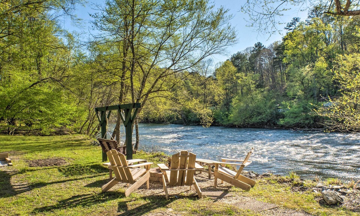 Ellijay Cabin | Serene Riverfront Escape in Ellijay, Georgia!