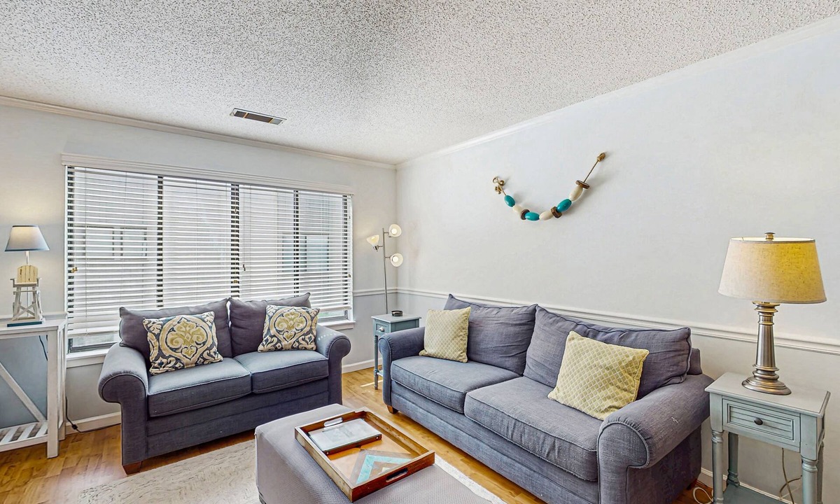 Hilton Head Island Villa | Serene, updated villa with WiFi, washer/dryer, central AC & pool