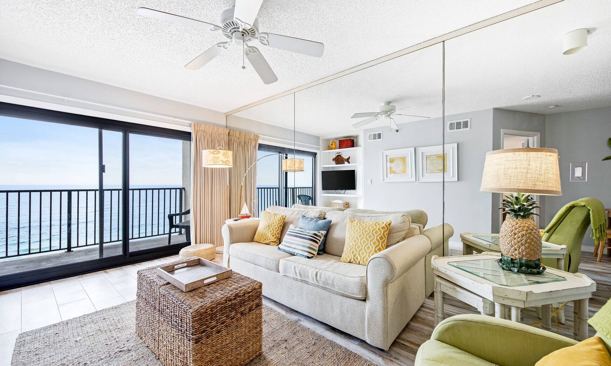 Navarre Beach Condo | Seventh-floor dog-friendly condo with incredible Gulf-front views & pool