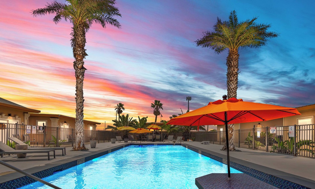 Port Aransas House | Shadow Palm Villa 1 Captain's Quarters/Private villas