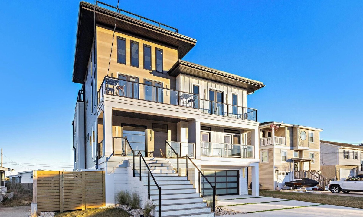 Somers Point House | Shore House, Swimming Pool, 6 Bds, 7 Baths, 2 Car Garage, Roof Decks, etc.