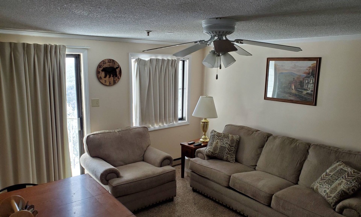 Snowshoe Condo | Ski In/Ski Out. Next to the village. Gated parking. Mtn views. Free Wi-Fi. #284