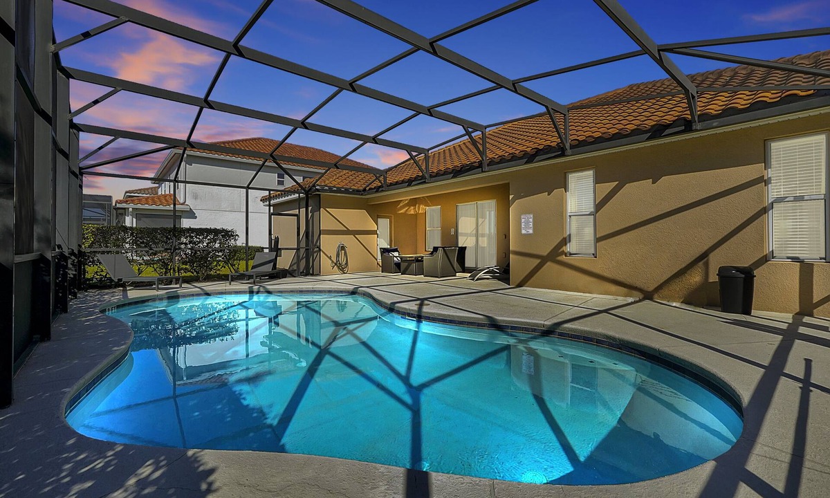 Loughman House | ✈ Solterra Resort - 5★ Clubhouse - Water Slides – Lazy River - Extended Pool ⛱