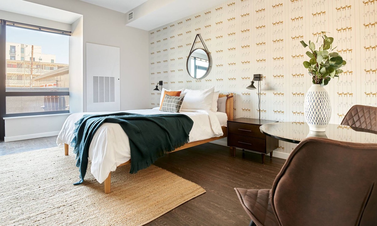 University Park Apartment | Sonder at University Park | Studio Apartment w/ Balcony