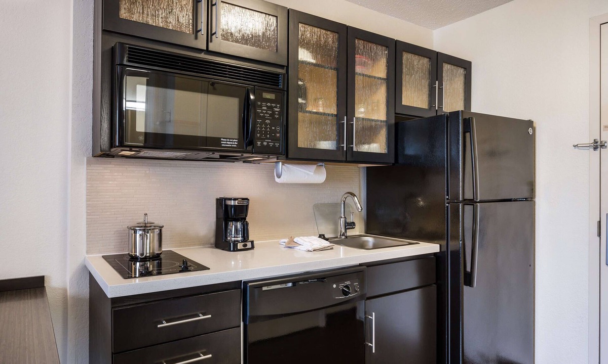 Golden Hotel | Sonesta Simply Suites Denver West Federal Center