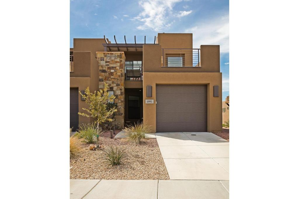 St. George Apartment | Southwest Basecamp