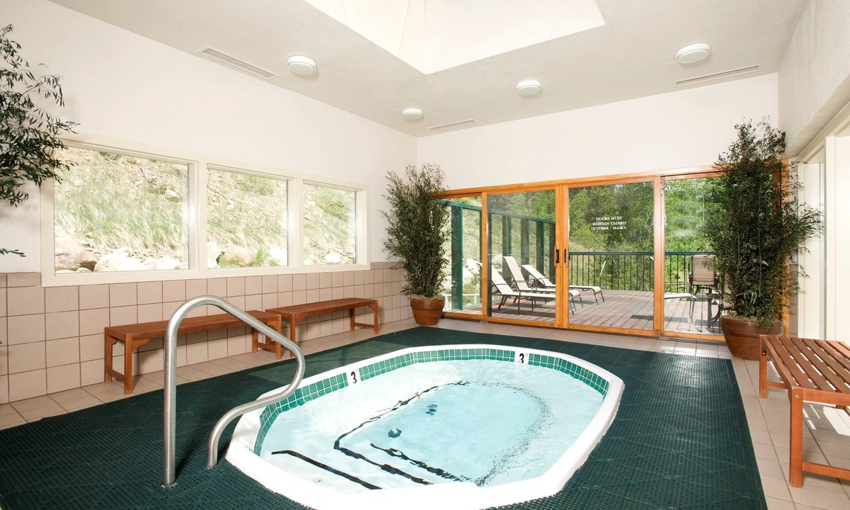 Keystone Condo | Spacious Condo with Hot Tub, Shuttle + Ski Storage