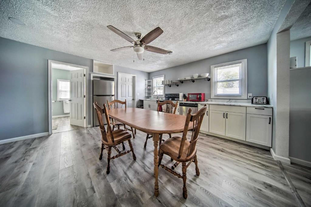 Geneva-on-the-Lake House | Spacious Geneva House Less Than 5 Mi to The Strip!