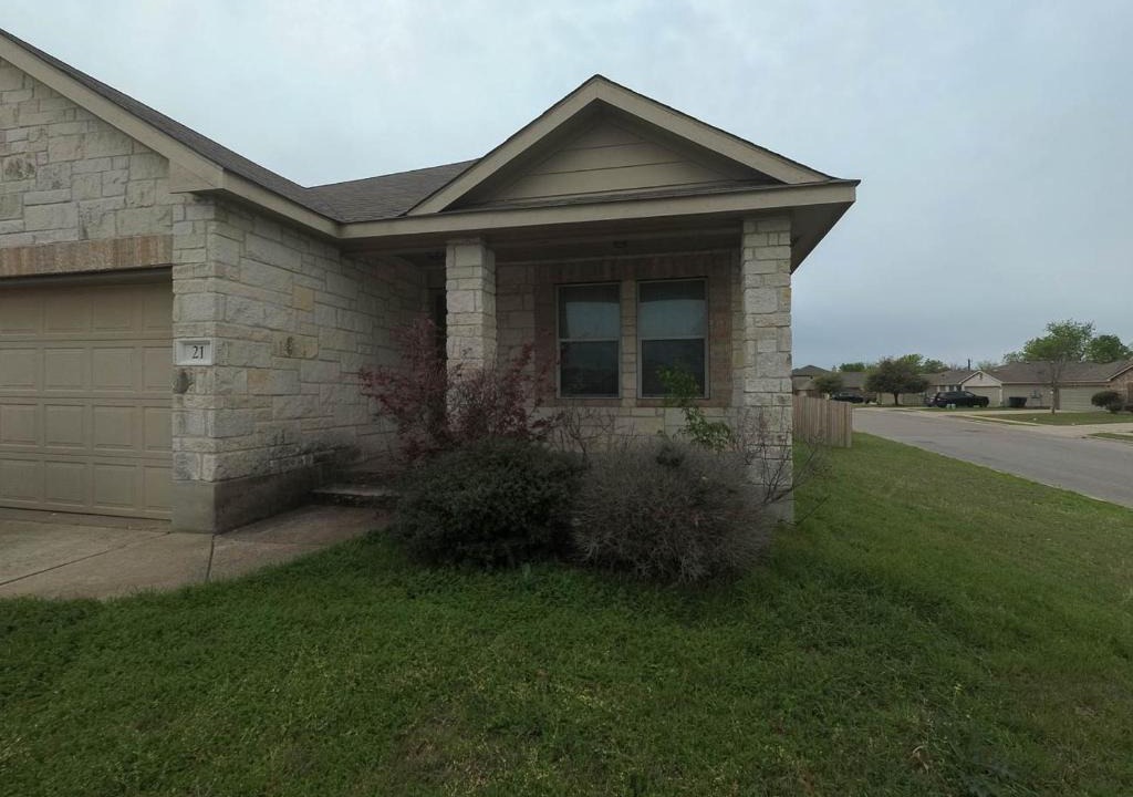 Temple House | Spacious home with WiFi/AC
