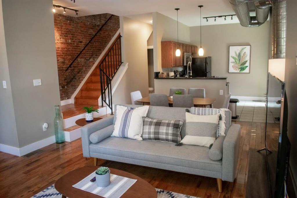 Pendleton House | Spacious Parkside Suites with Private Roof Deck
