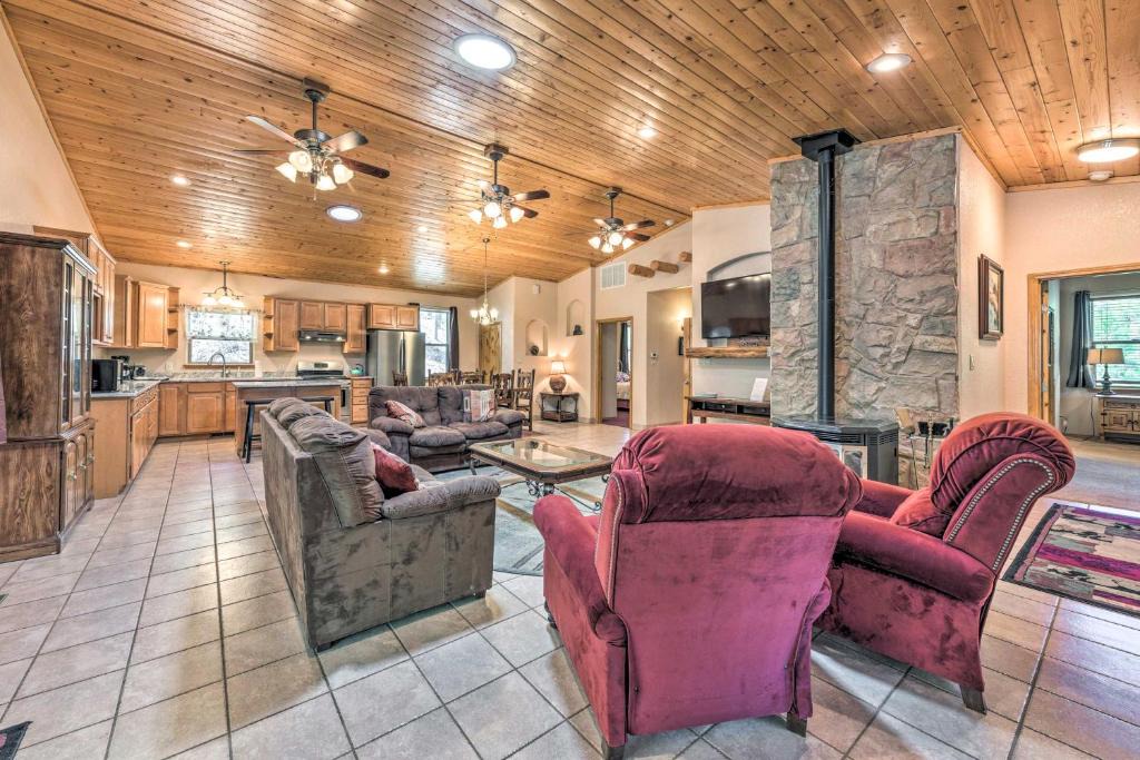 Ruidoso House | Spacious Stucco Home with Multi-Level Patio!