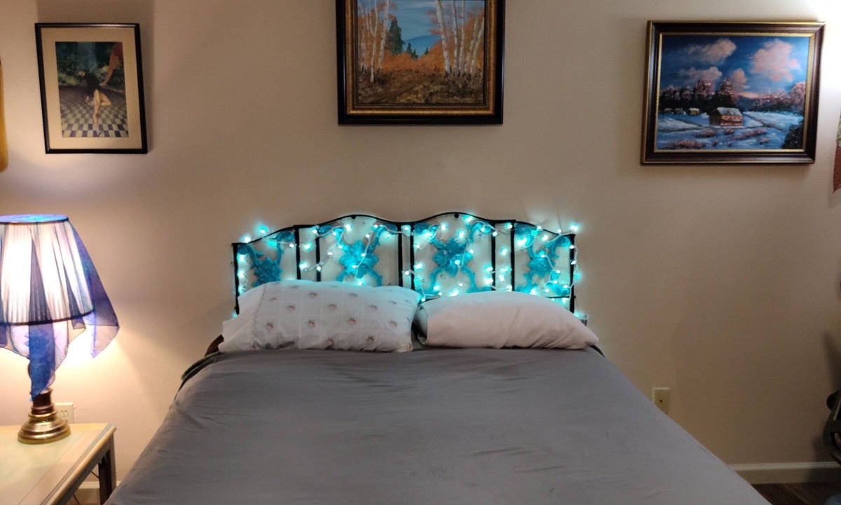 Rio Rancho Apartment | Spectacular views from this Terrific studio with AC near balloon fiesta.
