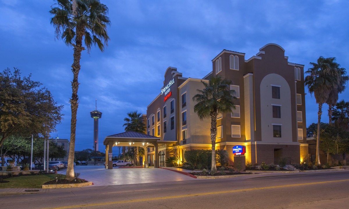 Downtown San Antonio Hotel | SpringHill Suites by Marriott San Antonio Downtown-Riverwalk Area