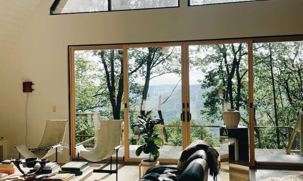 Saint Andrews House | Stayframe: a designer getaway with mountain views