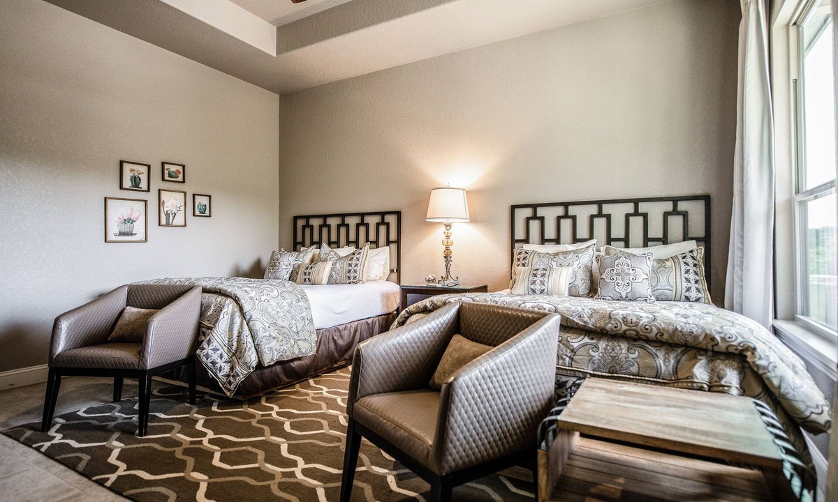 Spring Branch House | Steps to Remi's Ridge & Hayes Hollow Century Oak Casita - Near Canyon Lake