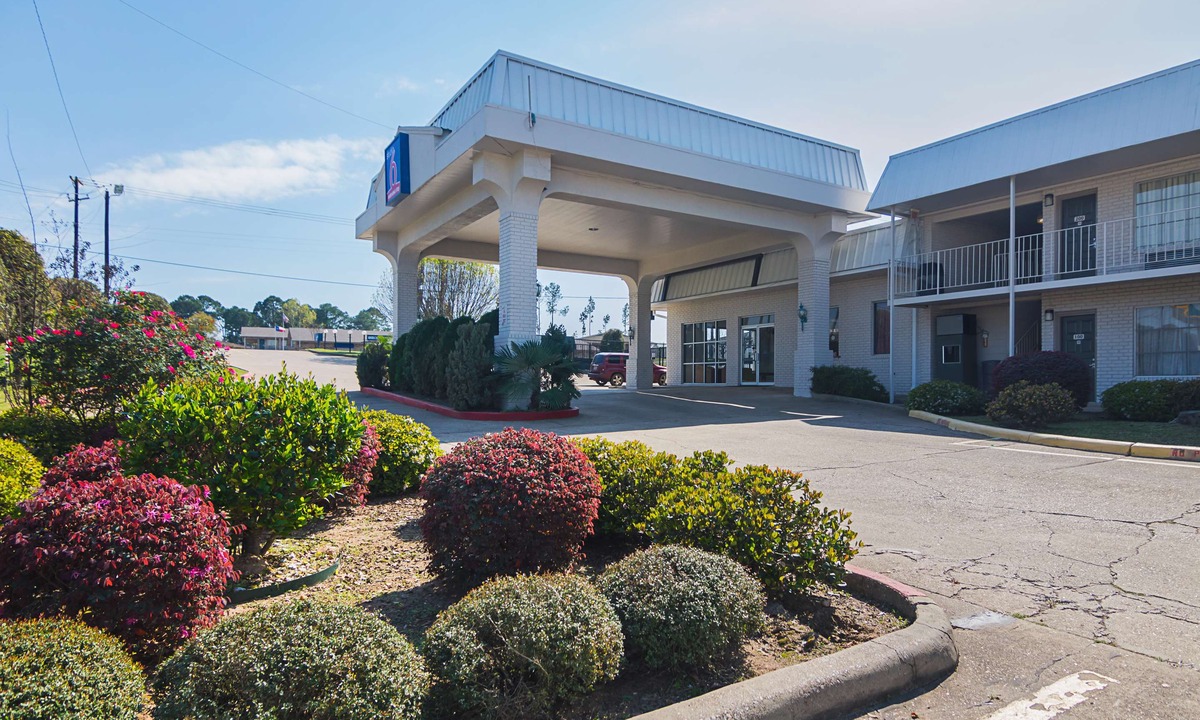 Tyler Hotel | Studio 6 Tyler, TX - Northwest