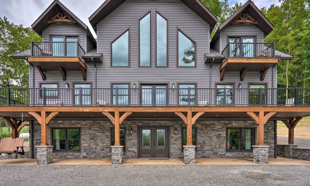 Driftwood Cabin | Stunning 'Bugle Hollow Lodge' w/ Mtn Views!