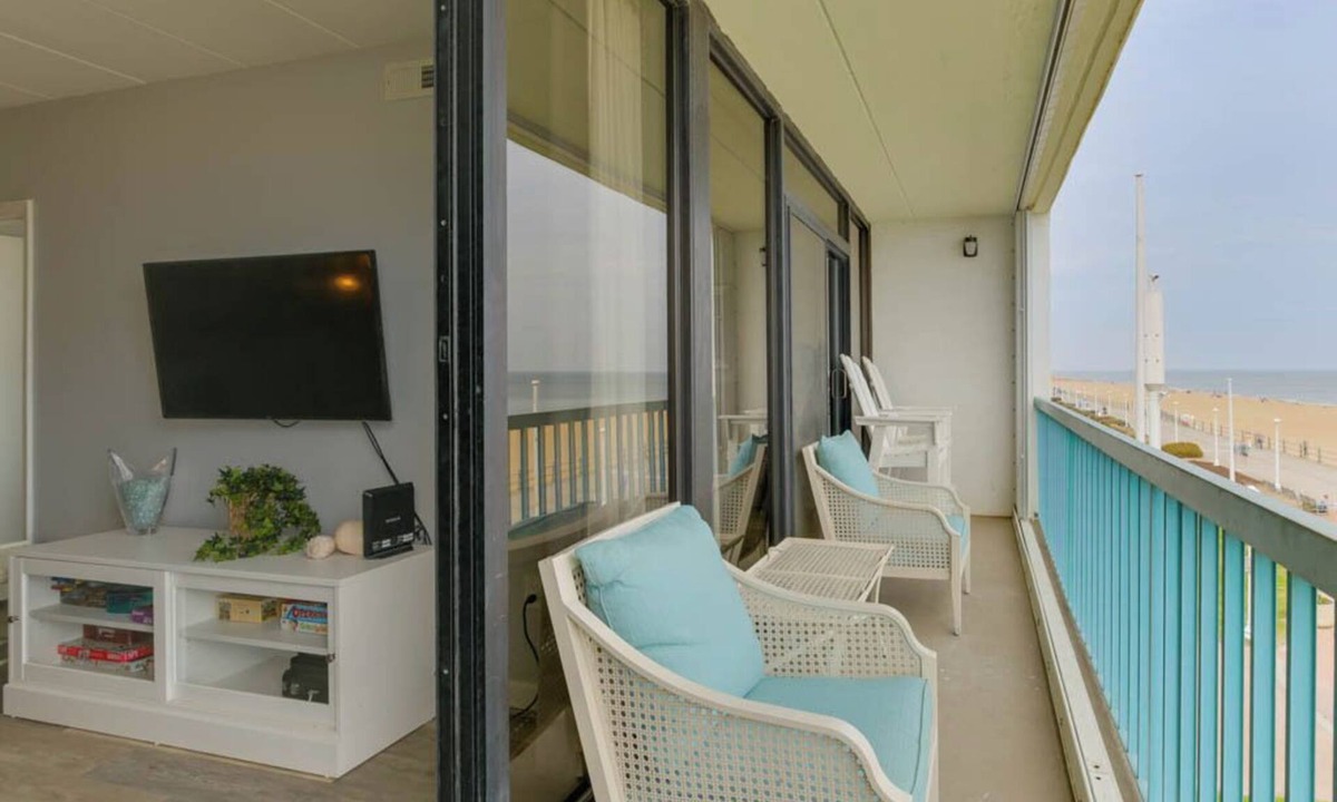Northeast Virginia Beach Condo | Stunning Oceanfront 3rd Floor Condo with Panoramic Views