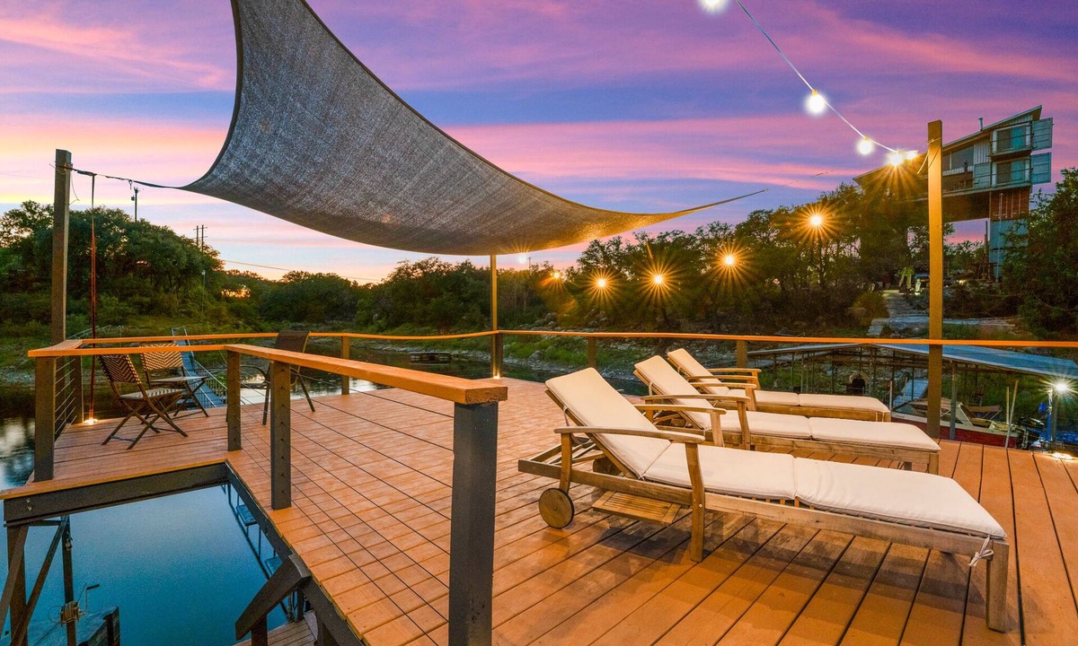 Spicewood House | Stylish themed cabin w/hot tub, gym, sauna, and cold plunge