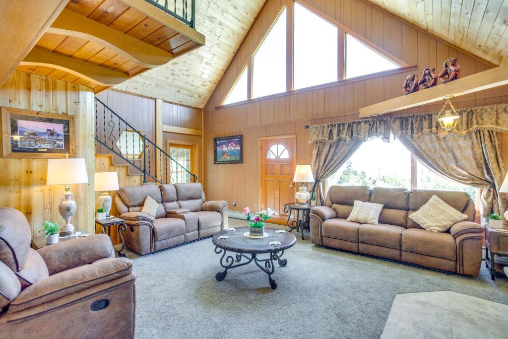 Cedaredge House | Sunny Cedaredge Home with Mtn Views - Hike and Fish!