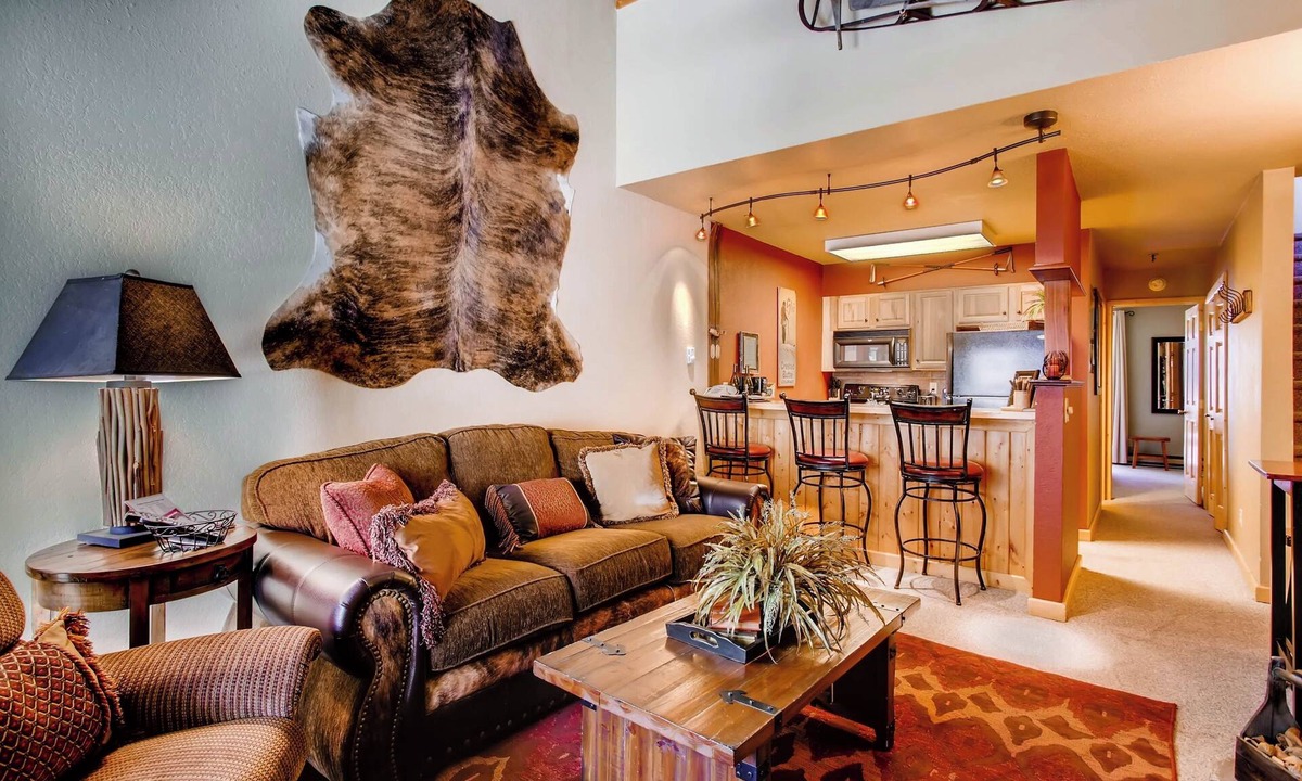 Decorated Emmons | Crested Butte