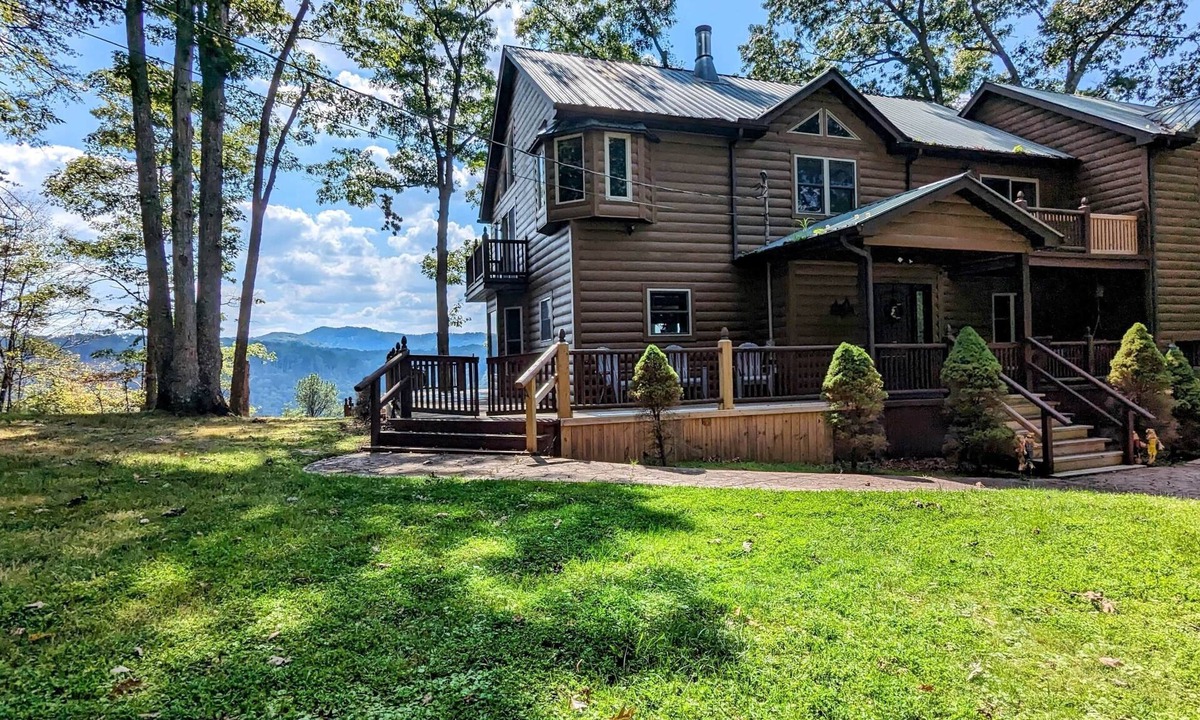 Victor House | The Bend West Virginia
