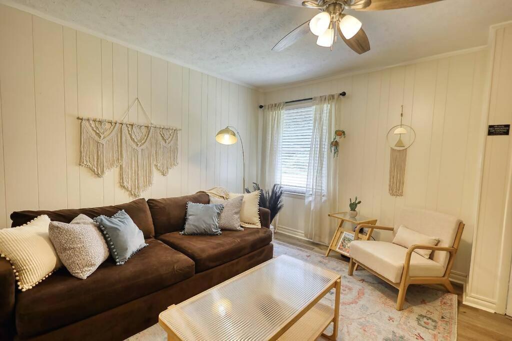 Covington House | The Bohemian 1/2 Mi from Covington Square