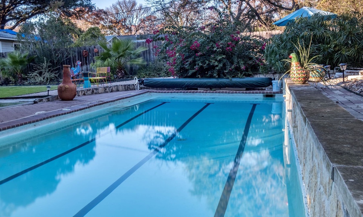 Allandale House | The CHA CHA CHA is a colorfully decorated home in a desirable neighborhood.