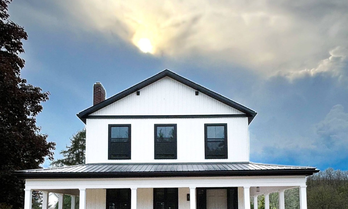 Franklin Springs Apartment | The Iron Loft offers privacy, elegance and a combination of old and new nuances
