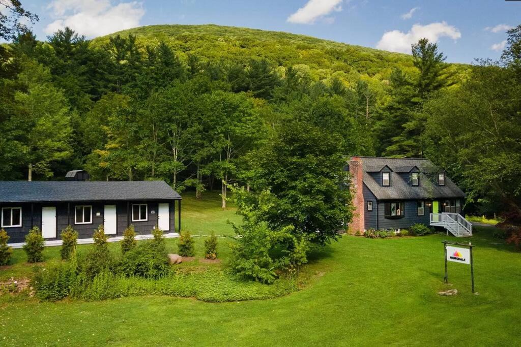 Phoenicia Apartment | The Norsdale plus CMYK Motel on 10 acres in Phoenicia