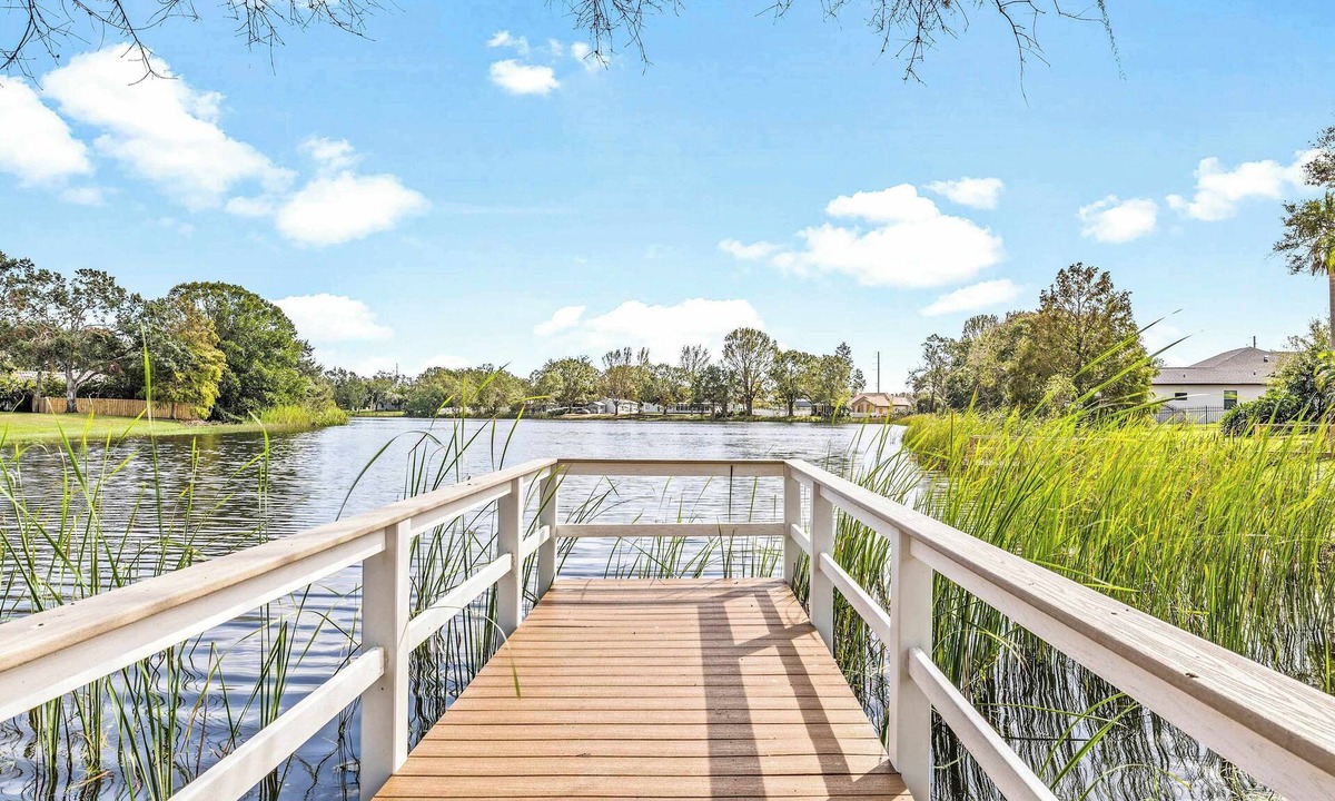 Keystone House | The Robins Nest|Lakefront Home w/Pool & Theater