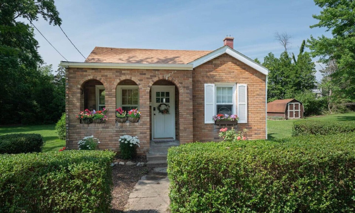 Miami Park House | The She Shed of South Haven