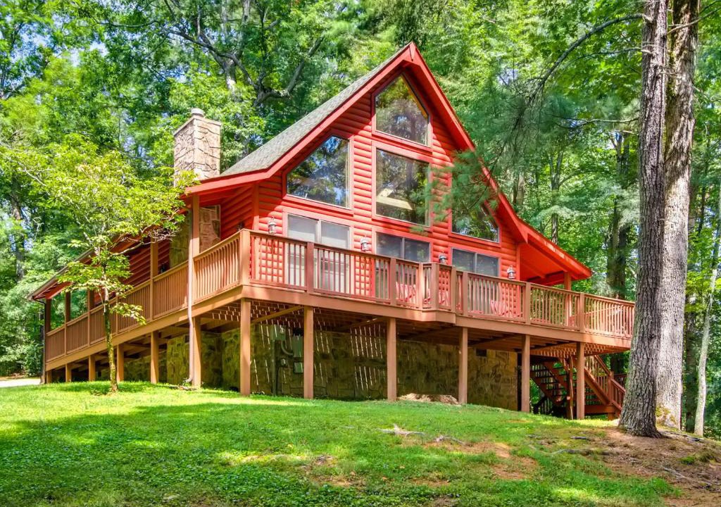 Wears Valley House | Tomahawk Lodge