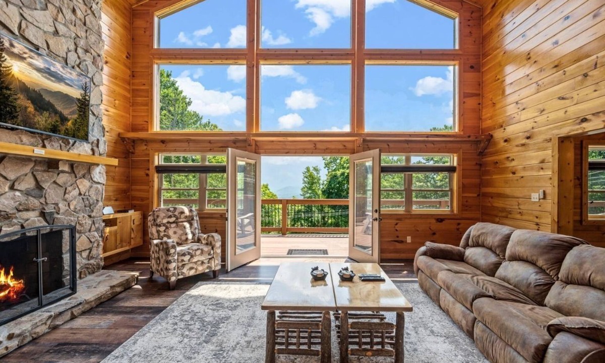 Deer Ridge Mountain Resort | Chalet Village
